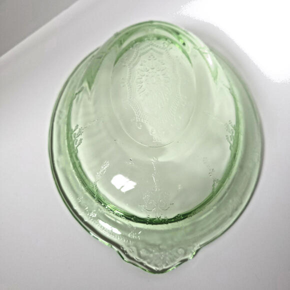 Cameo Ballerina  Anchor Hocking Green  Depression Vaseline Glass 10" x 2 Bowl - Picture 4 of 11